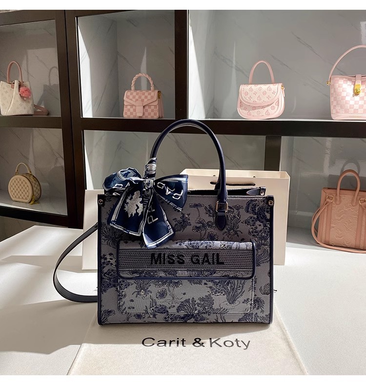 Embroidery Texture - Yüksek Kaliteli Nakış Çiçek Rahat Tote