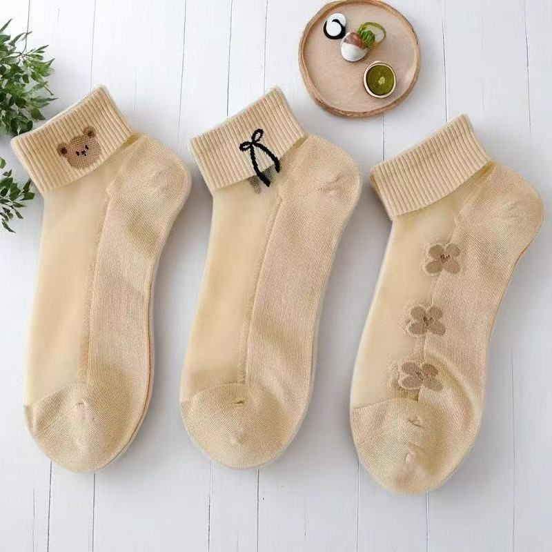 Kadınlar için Şeffaf Buz İpeği - Embroidery On Socks incelemesi ve fiyatı