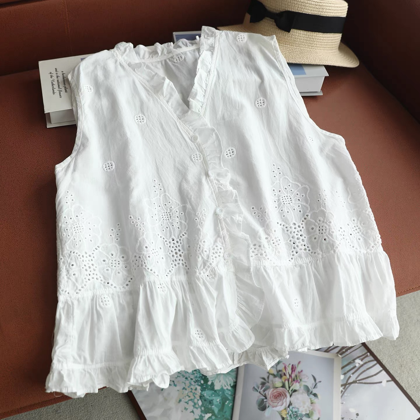 Kadın Kolsuz Yelek Üst Fırfırl - Embroidery Eyelet incelemesi ve fiyatı