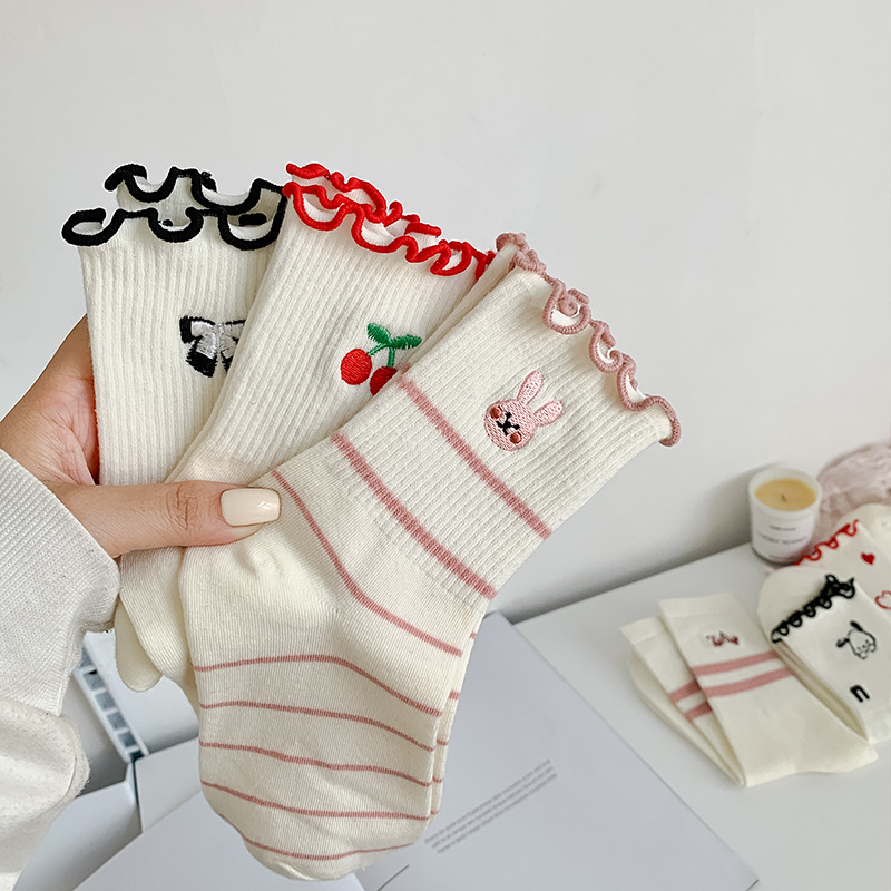 Kadın Çorapları Pamuklu Seviml - Embroidery On Socks incelemesi ve fiyatı