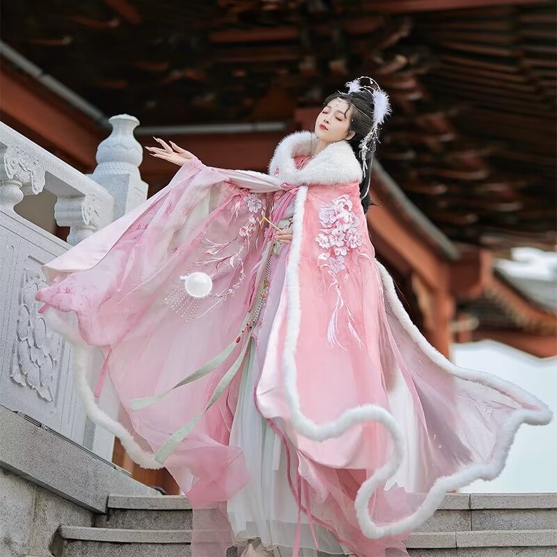Pembe ve Kırmızı Hanfu Pelerin - Embroidery Xmas incelemesi ve fiyatı